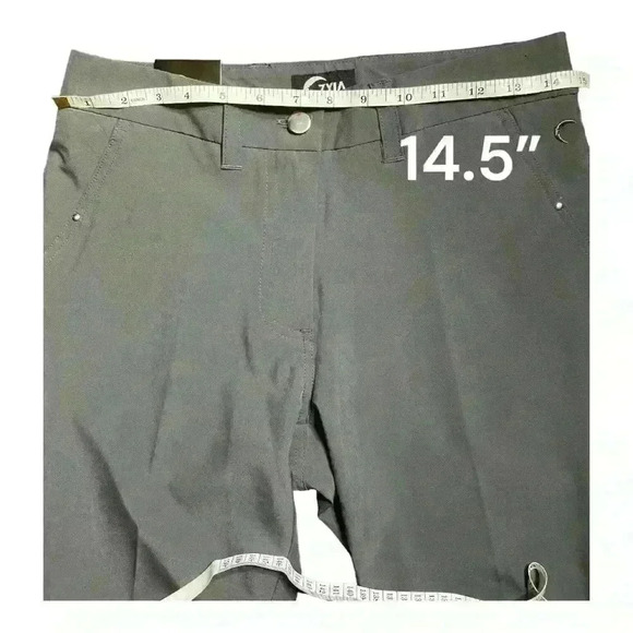 🆕 ZYIA Active Women’s Gray Clubhouse Shorts, small - Picture 4 of 12